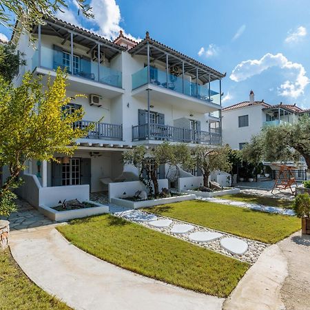 Evlalia Studios & Villas Скопелос Екстериор снимка