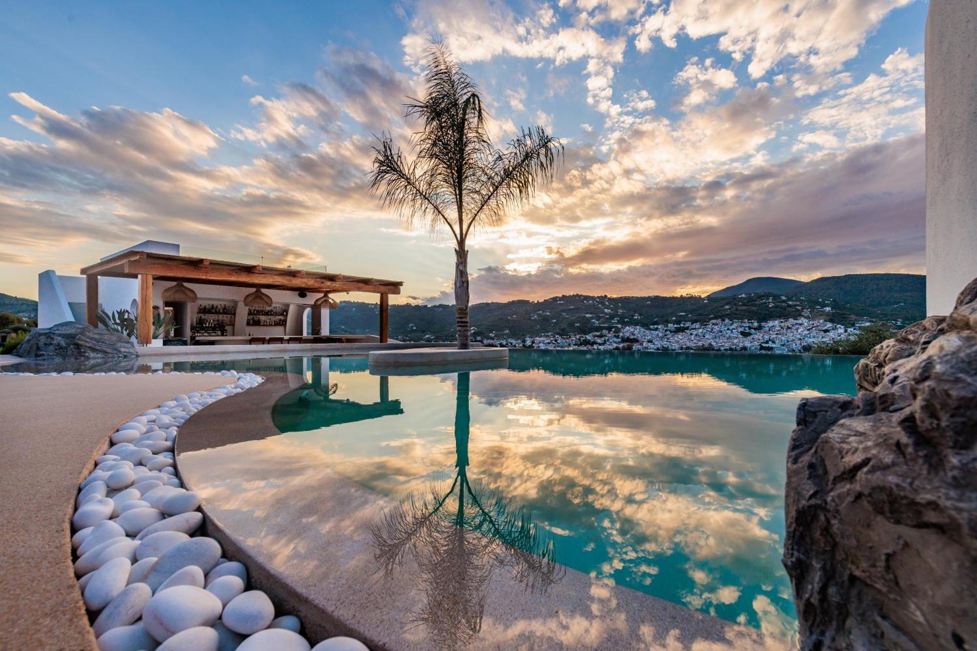 Evlalia Studios & Villas Скопелос Екстериор снимка